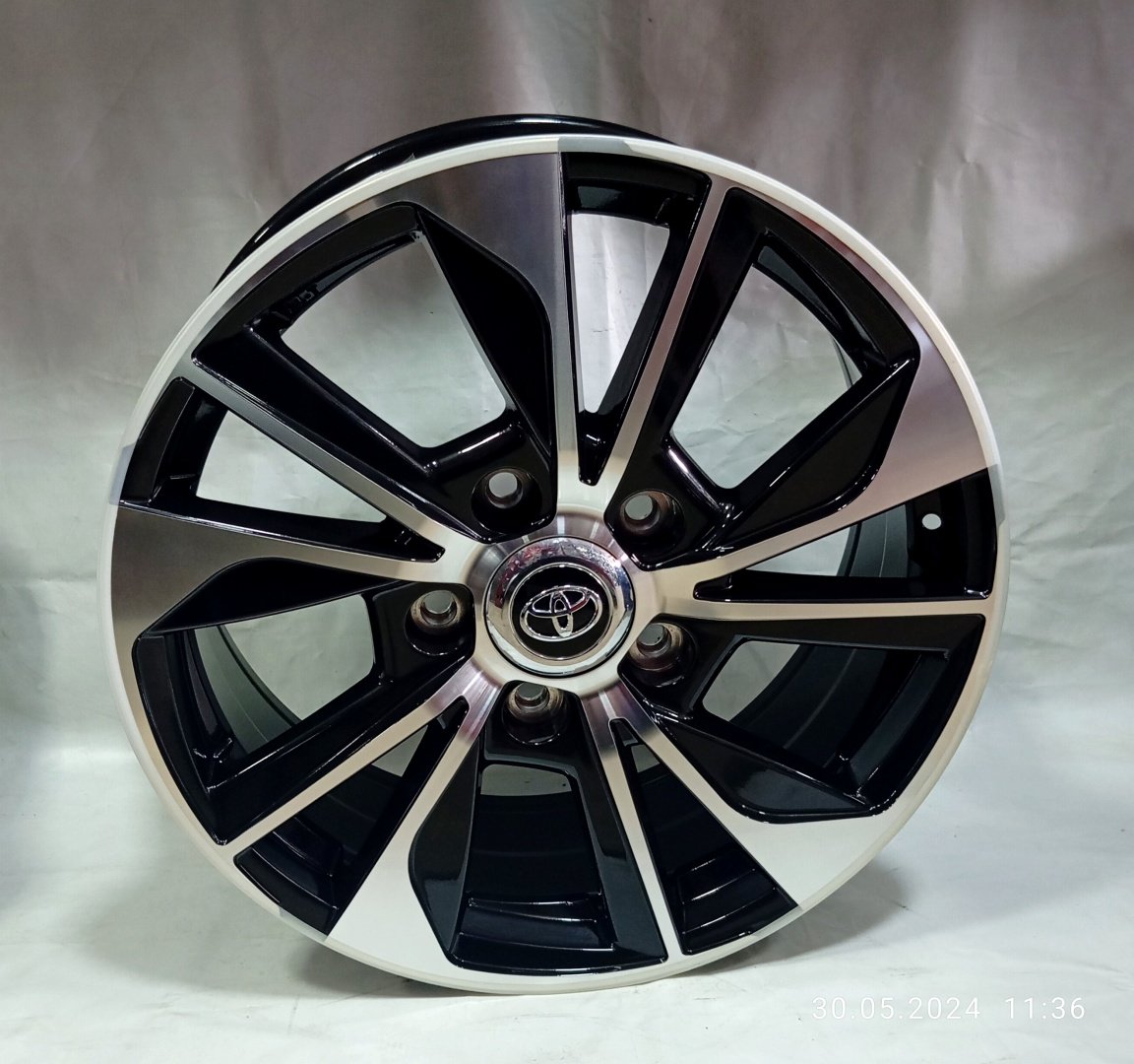 LVZ 777SC MG Land Cruiser 100 200 8.5x20/5x150 D110.1 ET58 4 диска черный купить,800000