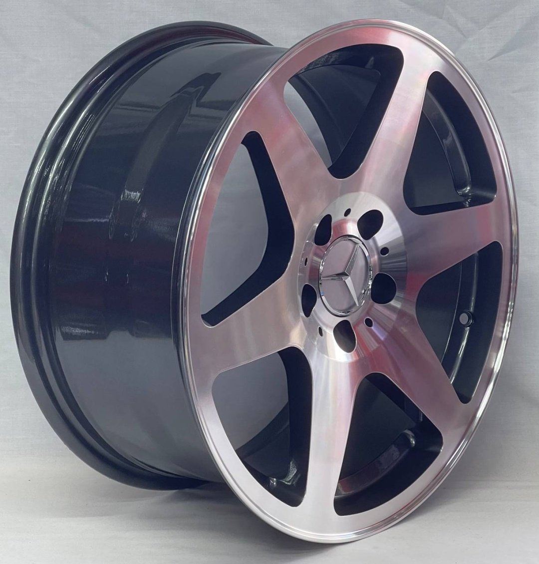 A BLVD 792488 8x17/5x112 D66.6 ET35 4 диска графит купить,NaN
