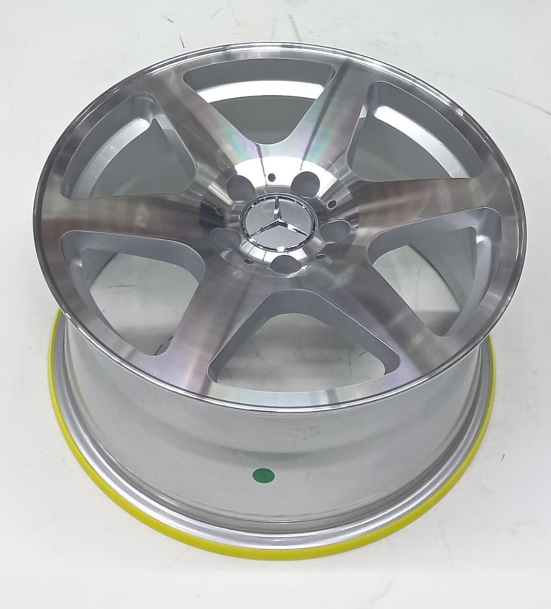 Mercedes-Benz 010 8x17/5x112 D66.6 ET35 4 диска серебристый купить,520000