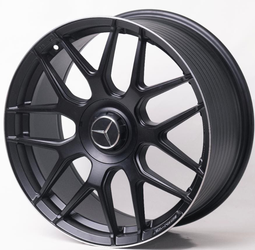 Mercedes-Benz 133 8.5/9.5x19/5x112 D66.6 ET35.42 4 диска черный купить,850000