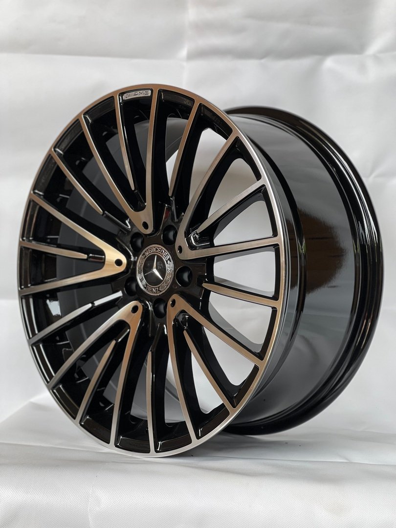 Mercedes-Benz 1779 8x17/5x112 D66.6 ET35 4 диска черный, серебристый купить,540000