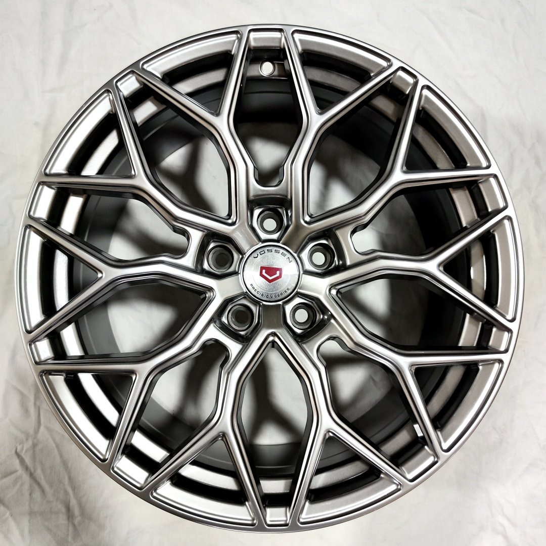 Vossen 9 8x18/5x114.3 D73.1 ET35 4 диска графит - ForteMarket Vossen 9 8x18/5x114.3 D73.1 ET35 4 диска графит купить,570000