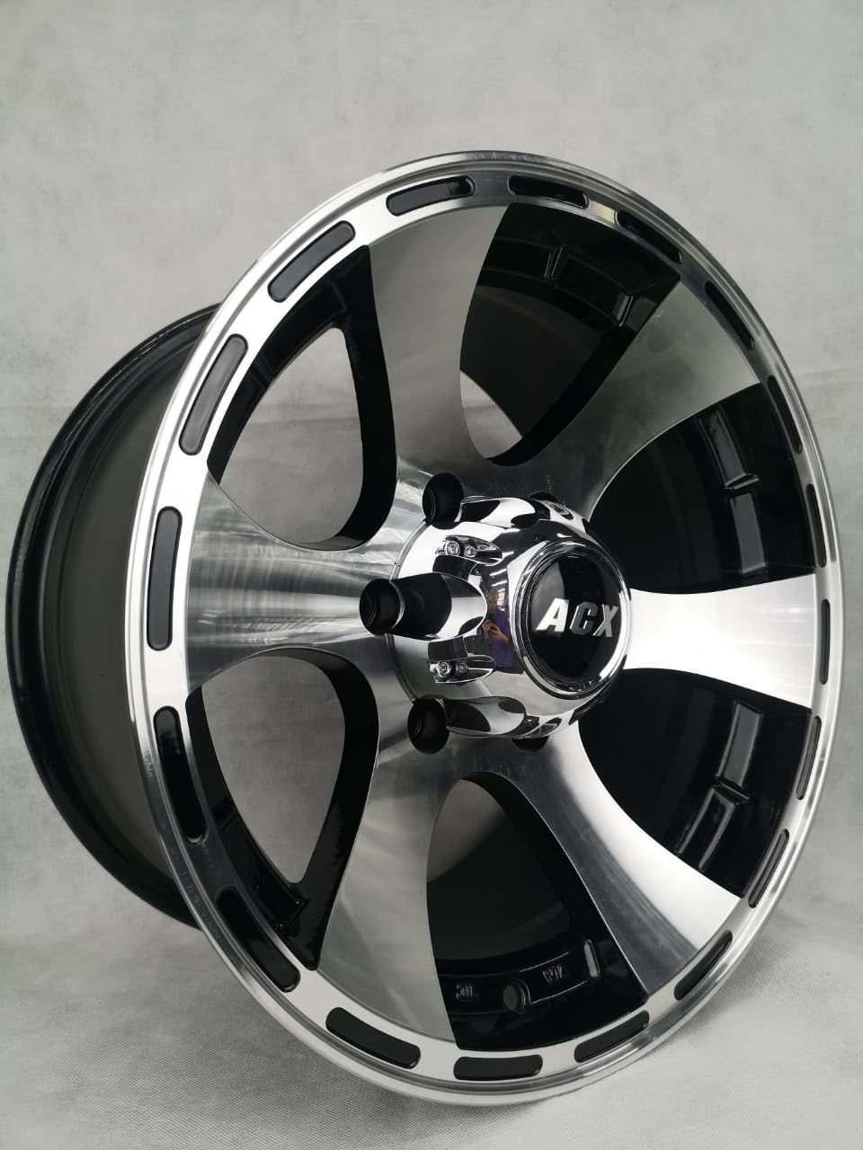 ACX 562 8x15/6x139.7 D110 ET10 4 диска черный, серебристый купить,NaN