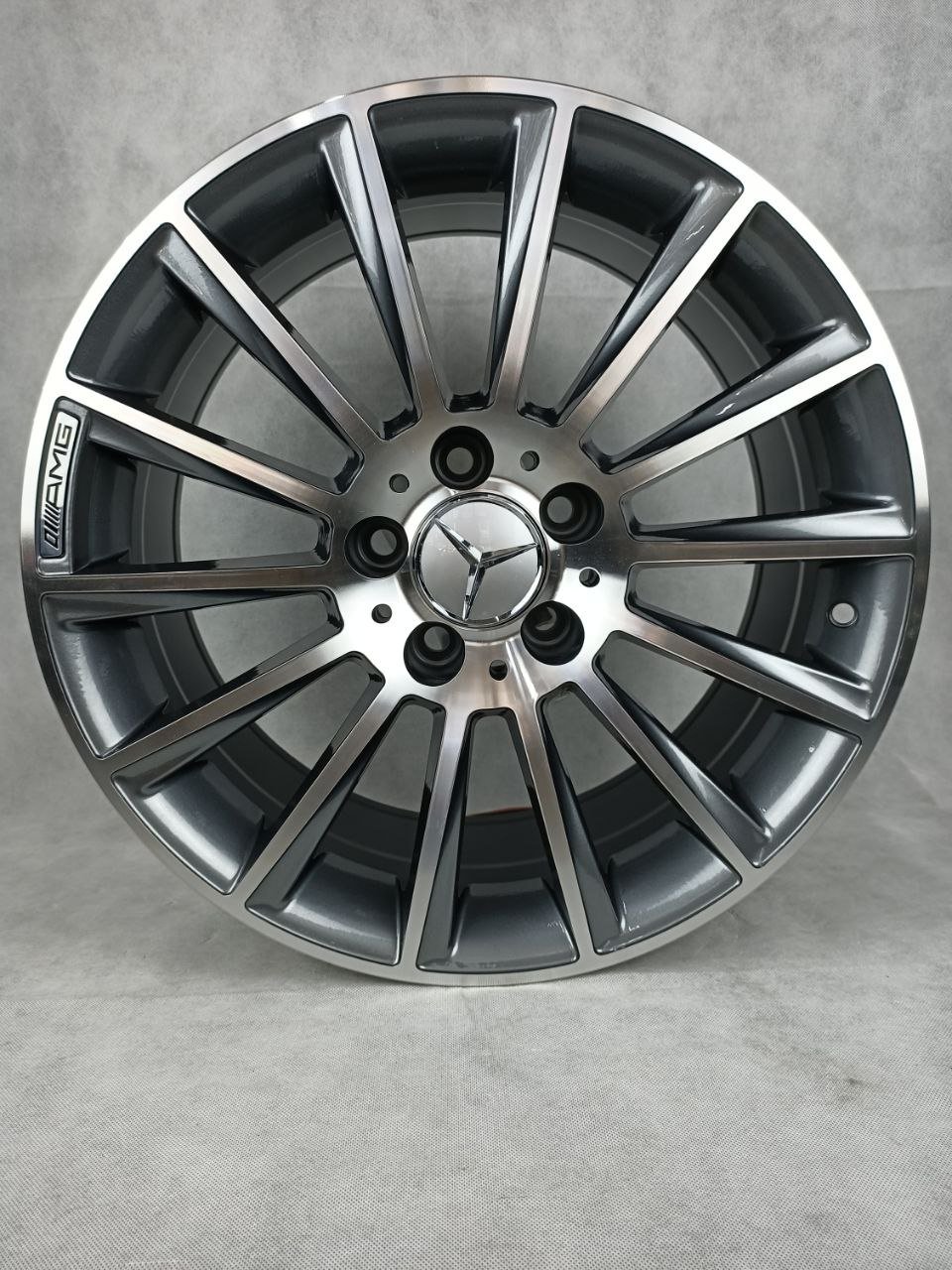 Mercedes-Benz 836 8x17/5x112 D66.6 ET35 4 диска серебристый купить,496000