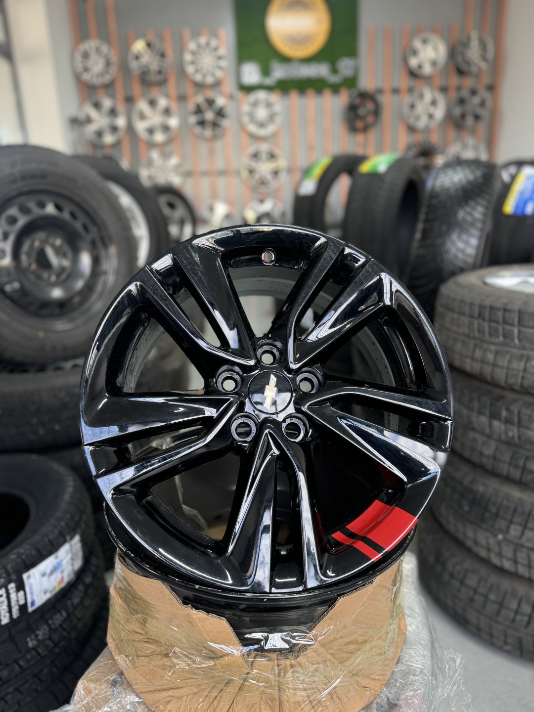 Chevrolet Monza Red Line 7x16/5x105 D56.6 ET41 4 диска черный купить,NaN