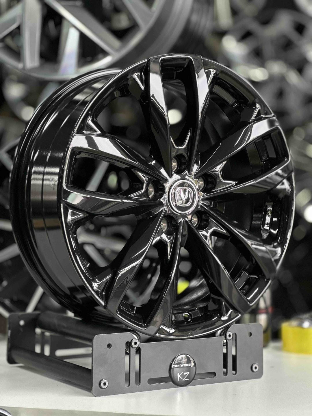 Changan JF10750 7x18/5x114.3 D60.1 ET45 4 диска черный купить,760000