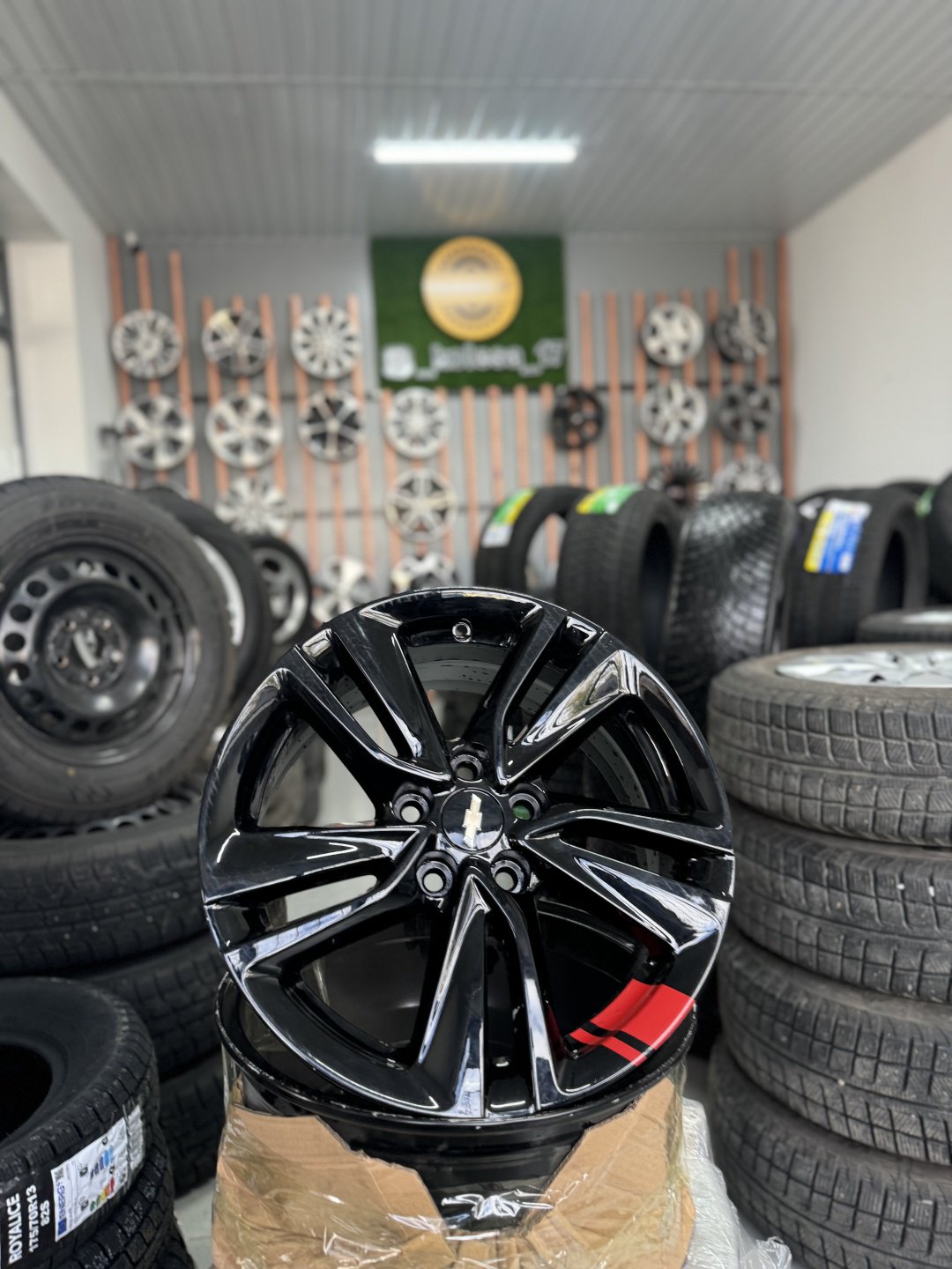 Chevrolet Monza Red Line 7x16/5x105 D56.6 ET41 4 диска черный купить,NaN