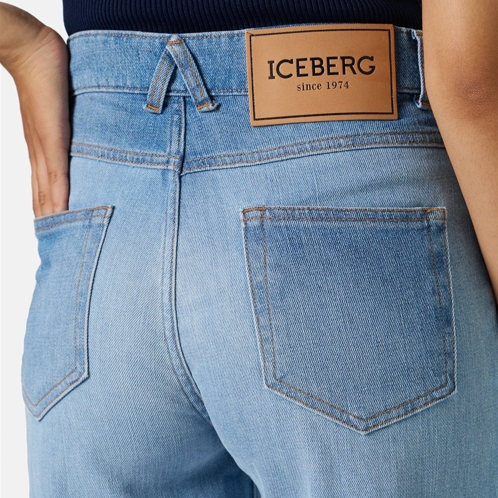 Джинсы трубы ICEBERG голубой - ForteMarket Джинсы трубы ICEBERG голубой купить,0