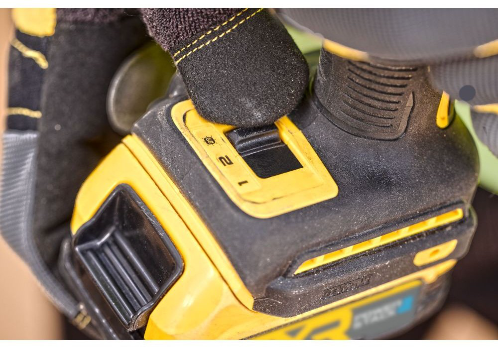 DeWALT шуруповерт DCF870E2T-QW 18 В купить,NaN