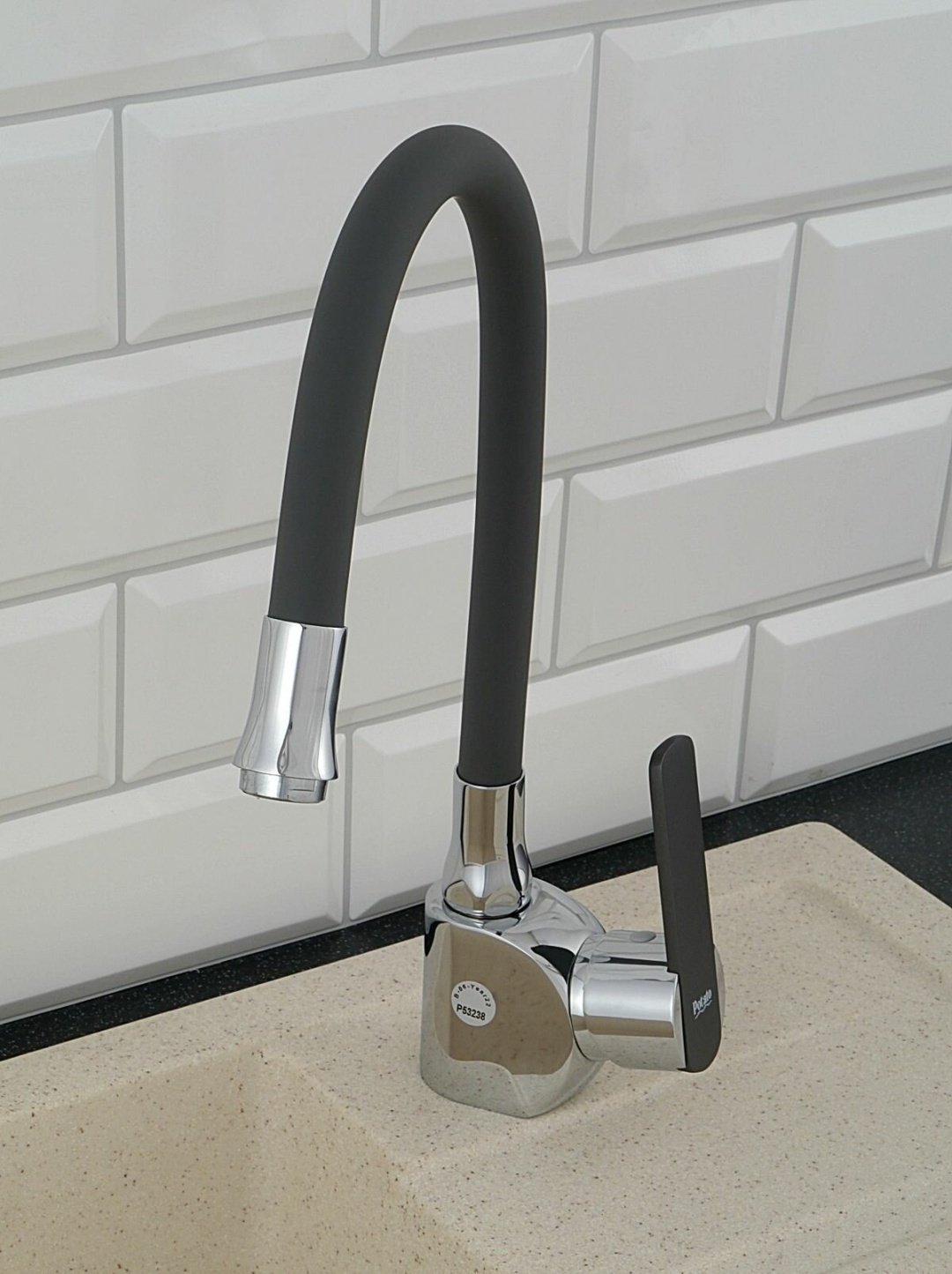 Смеситель с гибким изливом Potato P58238-19, латунь, цвет серый купить,0