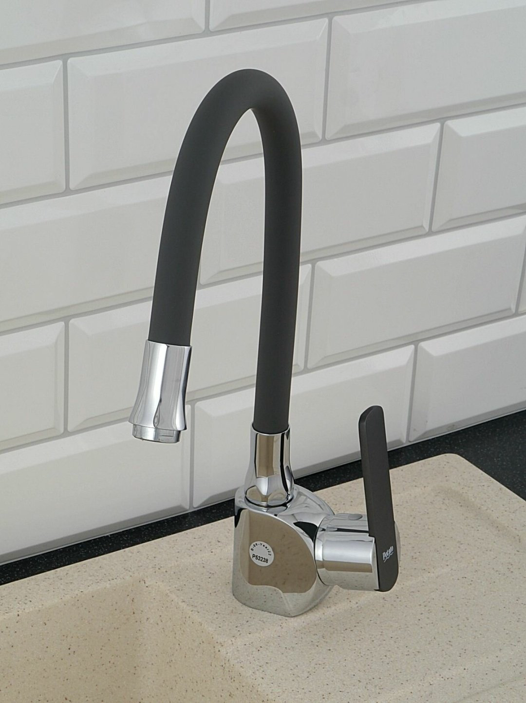 Смеситель с гибким изливом Potato P58238-19, латунь, цвет серый купить,30700
