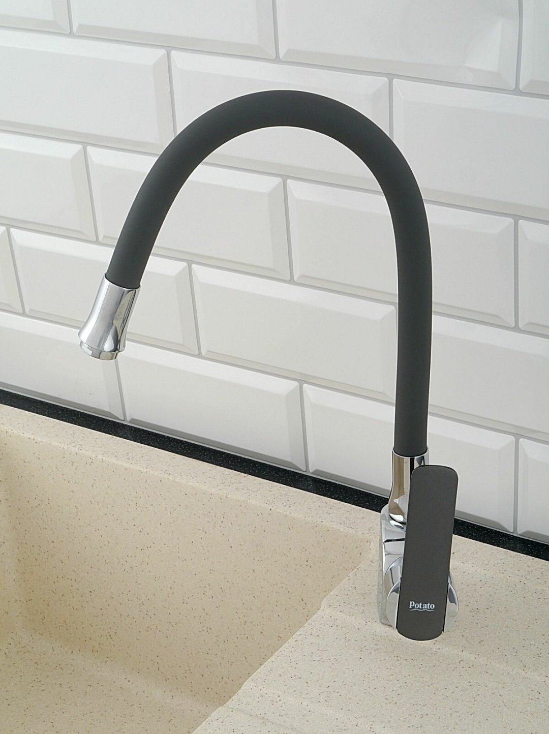 Смеситель с гибким изливом Potato P58238-19, латунь, цвет серый купить,0
