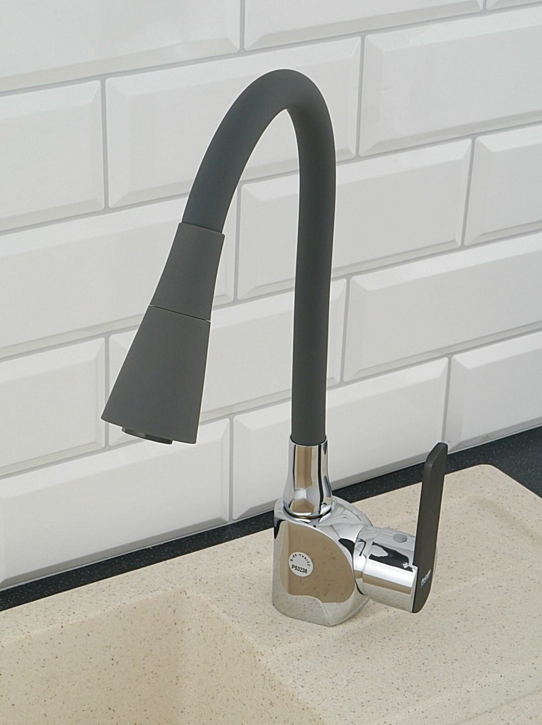 Смеситель с гибким изливом Potato P59238-19, латунь, цвет серый купить,43900