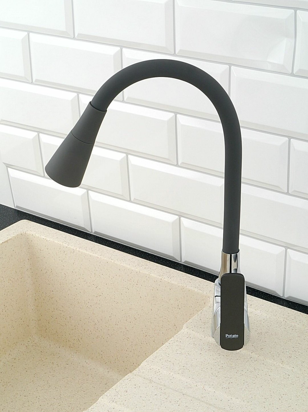 Смеситель с гибким изливом Potato P59238-19, латунь, цвет серый купить,43900