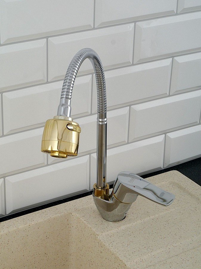 Смеситель с гибким изливом Potato P5832-4N, цинк, цвет хром купить,30300
