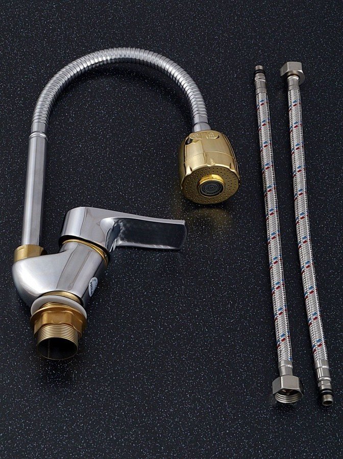 Смеситель с гибким изливом Potato P5832-4N, цинк, цвет хром купить,30300