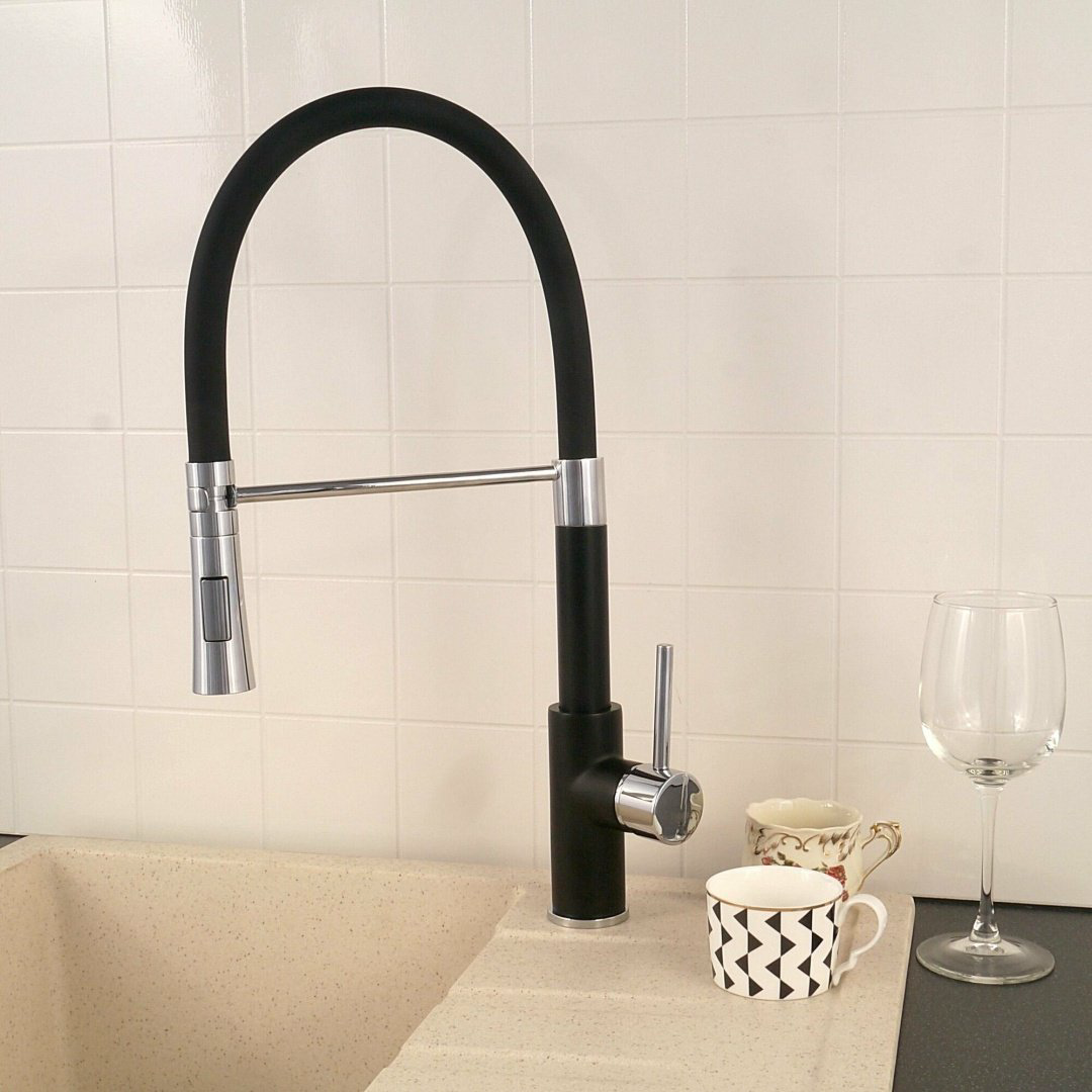 Смеситель с гибким изливом Potato P37284-6, цинк, цвет черный купить,55000