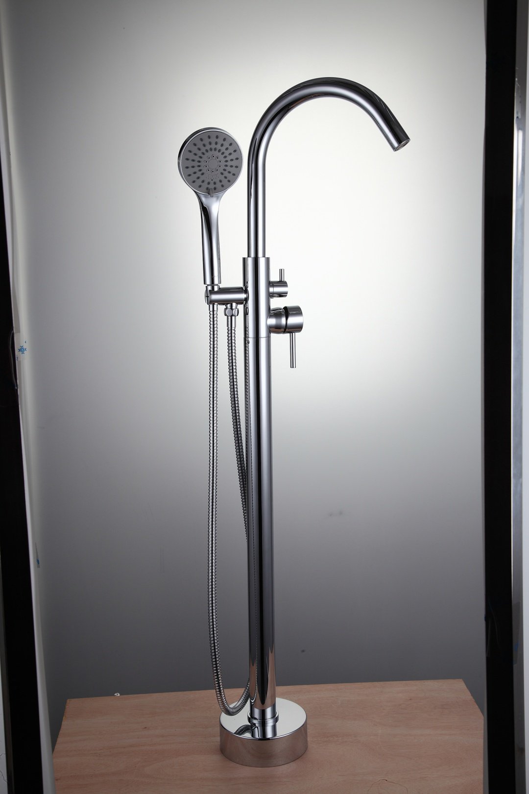 Смеситель для ванны Gappo G3098, латунь, цвет хром купить,0