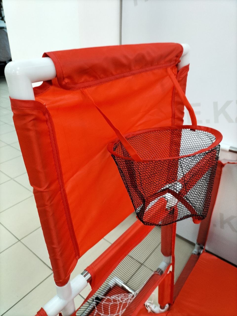 Игровой манеж 235x129x66 см, красный