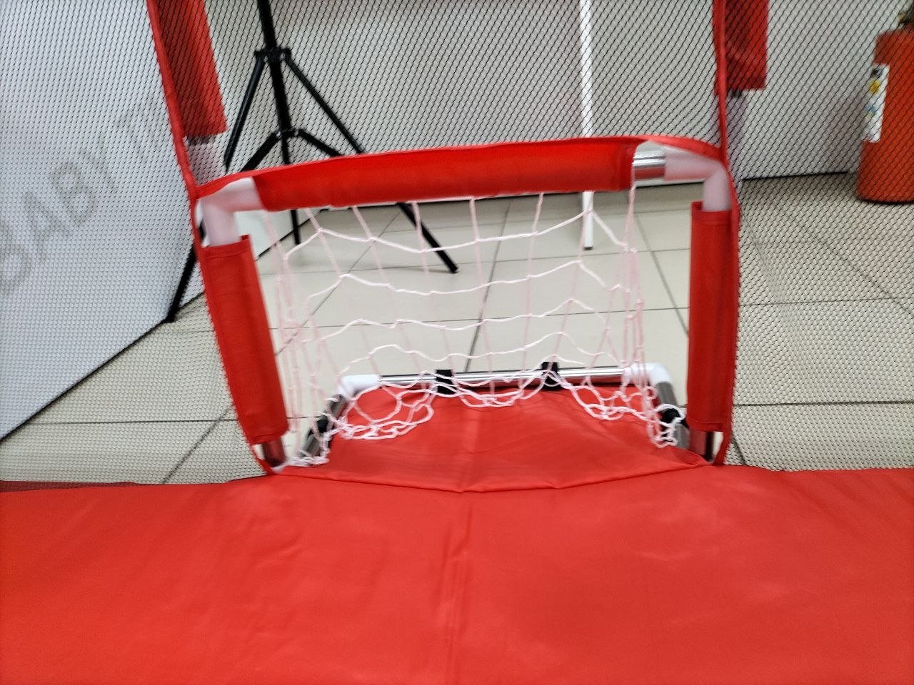 Игровой манеж 235x129x66 см, красный