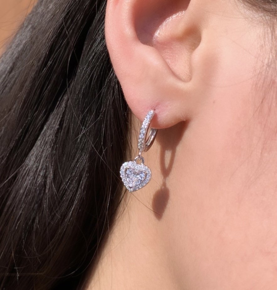 Серьги Silver 02754447 вес 2.9 г серебро, фианит купить,NaN
