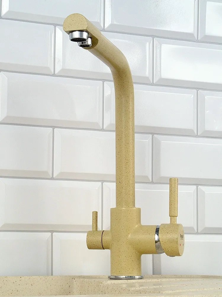Смеситель с гибким изливом Potato P4498-9, цинк, цвет бежевый купить,NaN