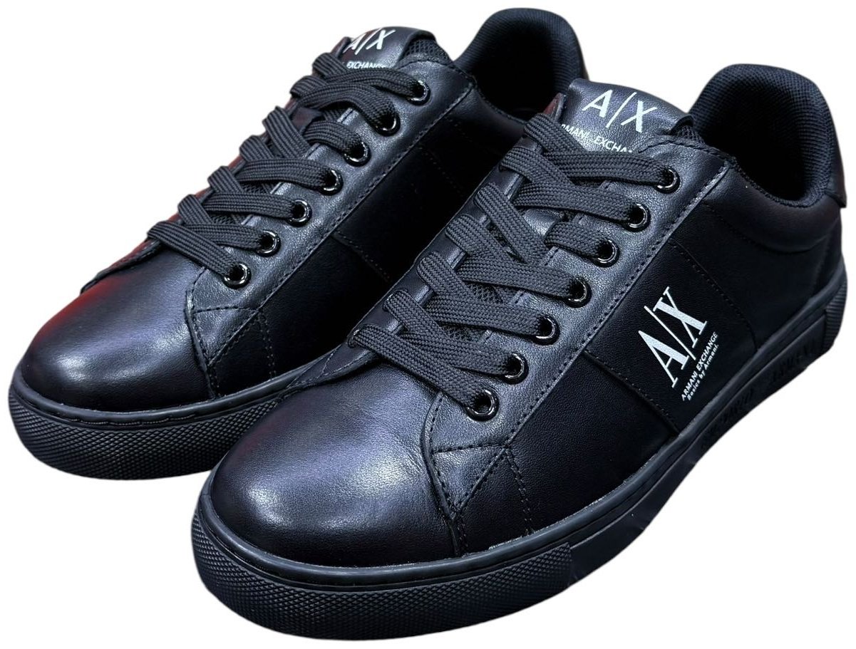 Кроссовки Armani Exchange ARMANI EXCHANGE черный купить,112990
