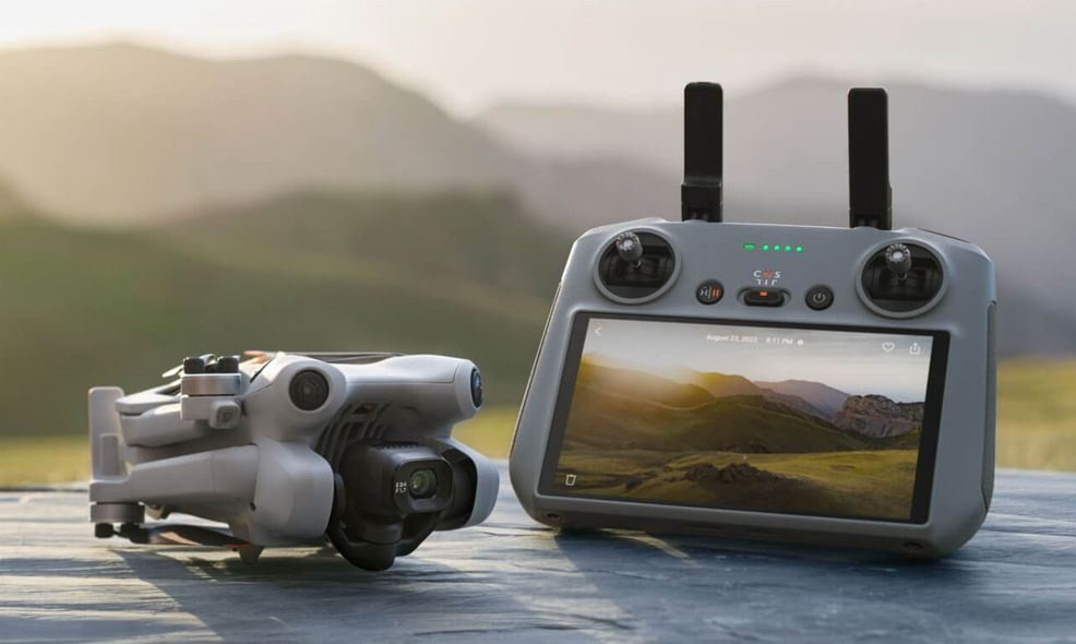 Дрон DJI Mini 4 Pro Fly More Combo (DJI RC 2) белый купить,NaN