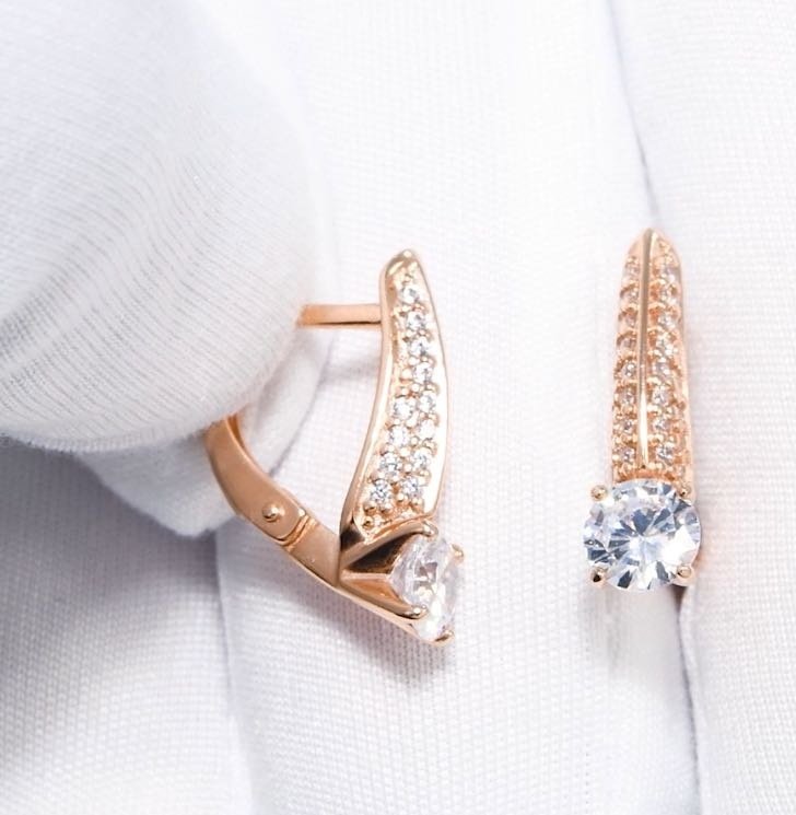 Серьги Diamant 93-120-02130-1 вес 2.68 г серебро, фианит купить,NaN