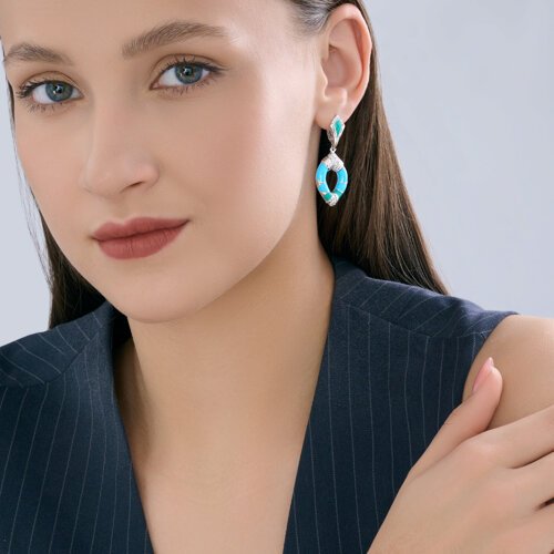 Серьги Diamant А94-121-00040-1С вес 8.87 г серебро, фианит, эмаль купить,NaN