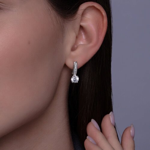 Серьги Diamant 94-120-02639-1 вес 3.33 г серебро, фианит купить,NaN