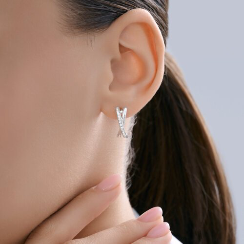 Серьги Diamant D94-120-00029-1A вес 2.77 г серебро, фианит купить,NaN