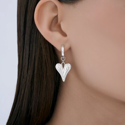 Серьги Diamant 94-121-00027-1 вес 5.6 г серебро, без вставок купить,NaN