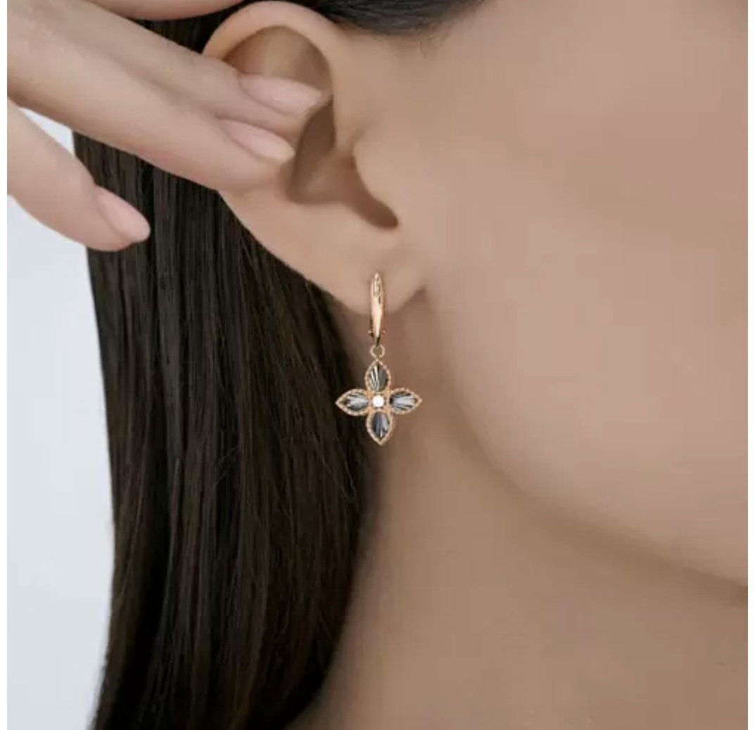 Серьги Diamant 51-121-02984-1 вес 3.27 г золото, фианит купить,NaN