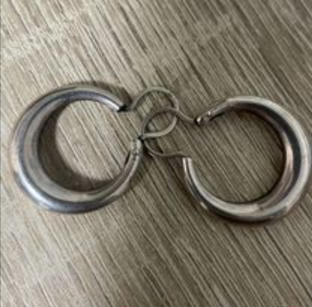 Серьги Красная пресня 33228 вес 5.6 г серебро, без вставок купить,NaN