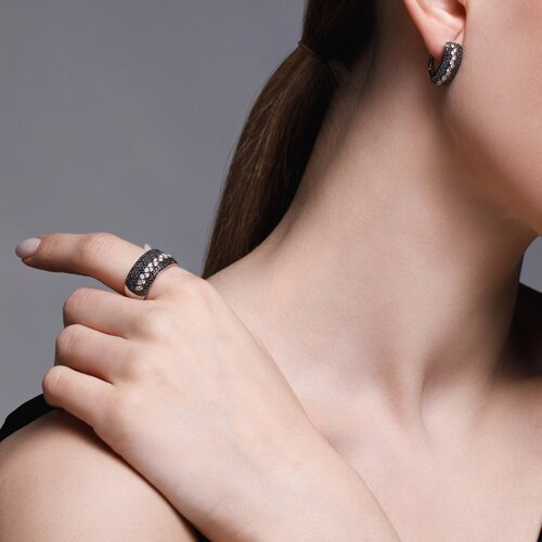 Серьги SOKOLOV 7020115-3 вес 6.27 г золото, бриллиант купить,NaN
