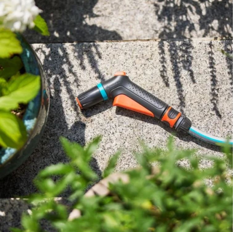 Пистолет для полива GARDENA 18360-20 D: 1 1/2 (38 мм), режимов полива: 2, 1 шт купить,NaN