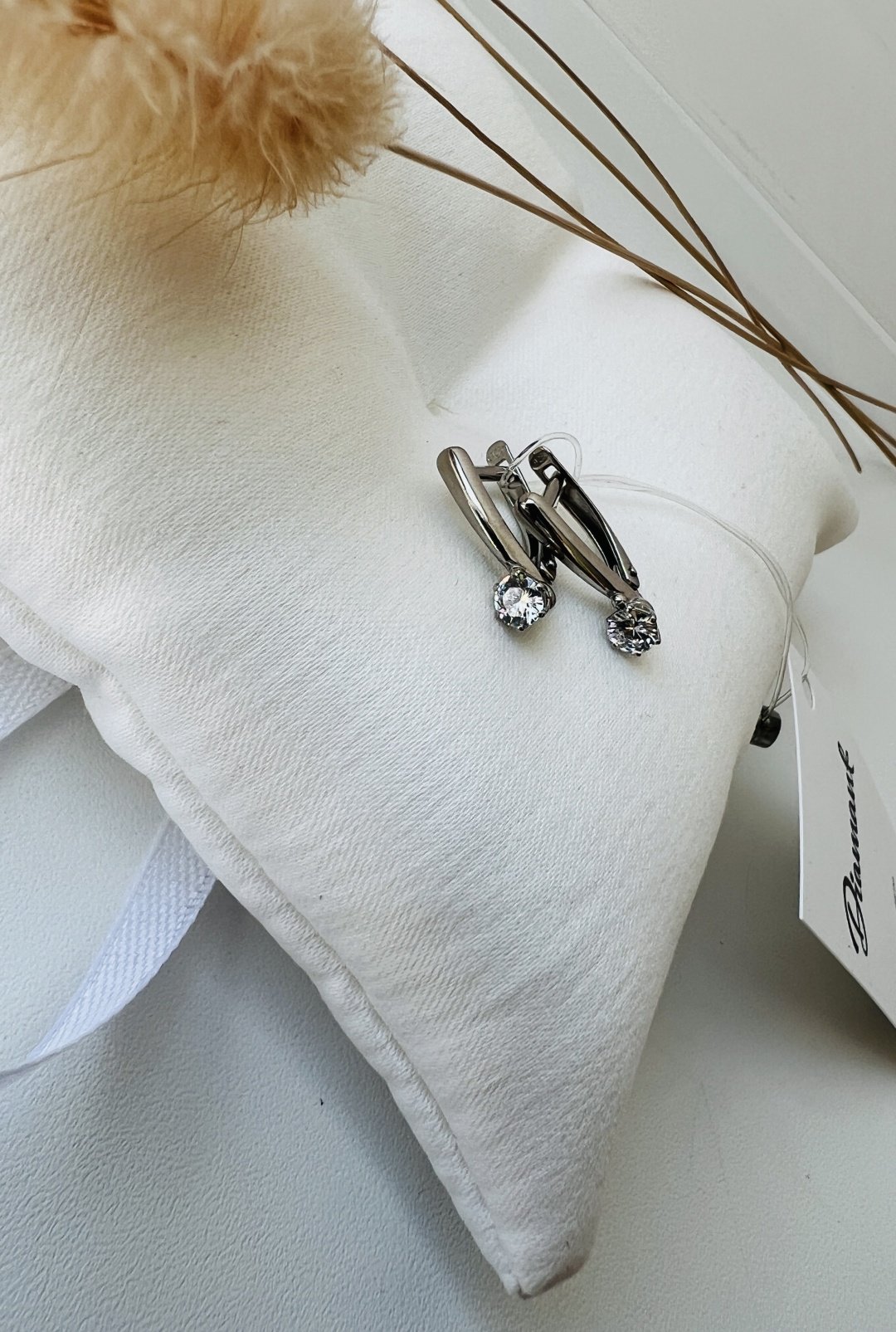 Серьги Diamant 94-120-01542-1 вес 1.99 г серебро, фианит купить,NaN