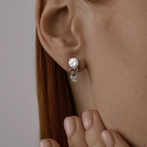 Серьги SOKOLOV 94021097 вес 4.39 г серебро, фианит купить,NaN