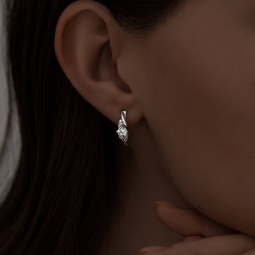 Серьги SOKOLOV 94022384 вес 2.28 г серебро, фианит купить,NaN