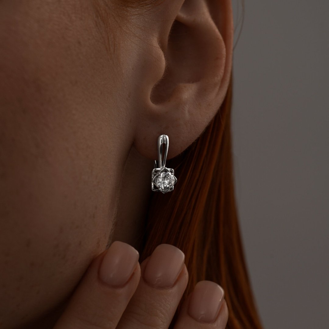Серьги SOKOLOV 94025255 вес 2.62 г серебро, фианит купить,NaN