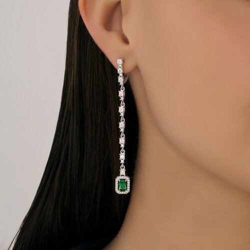 Серьги SOKOLOV 94027119 вес 6 г серебро, фианит купить,NaN