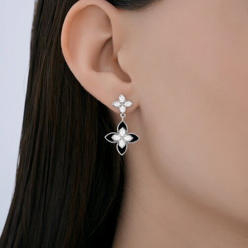 Серьги SOKOLOV 94027262 вес 3.83 г серебро, фианит купить,NaN