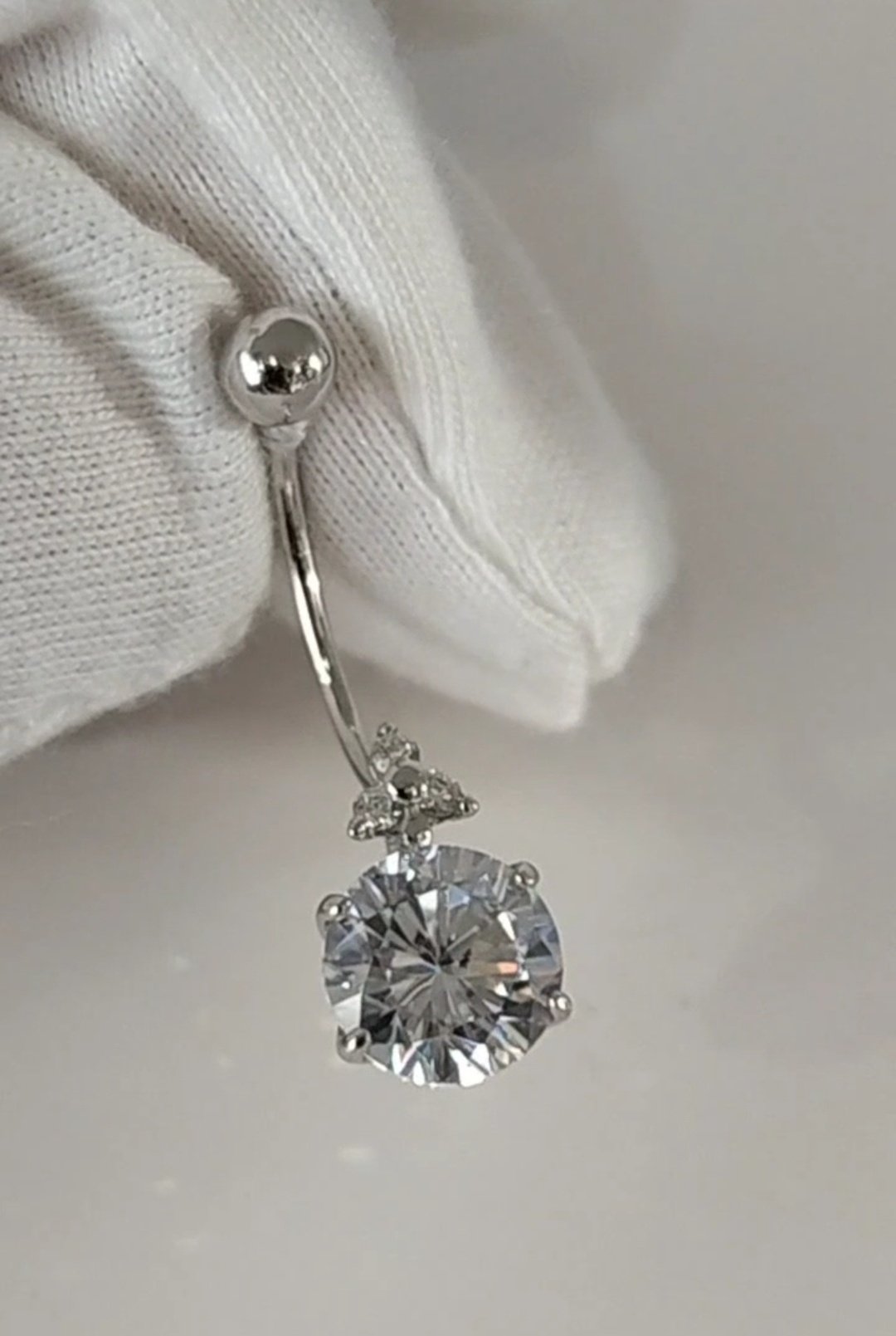 Банан AQUAMARINE для пупка вес 1.28 г серебро, фианит купить,NaN