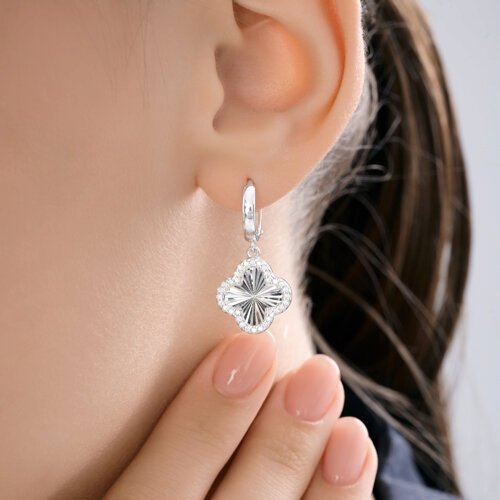 Серьги SOKOLOV 94027287 вес 4.07 г серебро, фианит купить,NaN