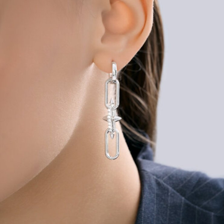 Серьги SOKOLOV 94027294 вес 8.1 г серебро, фианит купить,NaN