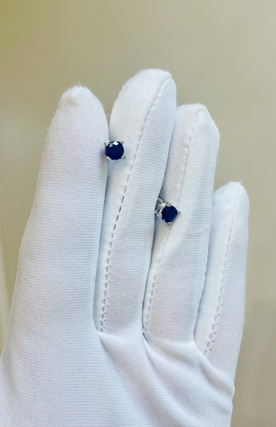 Пусеты AQUAMARINE 42892Б.5 вес 1.57 г серебро, наносапфир купить,NaN