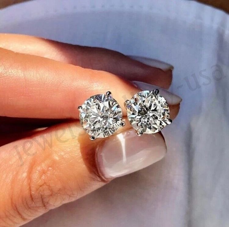 Пусеты Diamant 94-122-01550-1 вес 1.7 г серебро, фианит купить,NaN