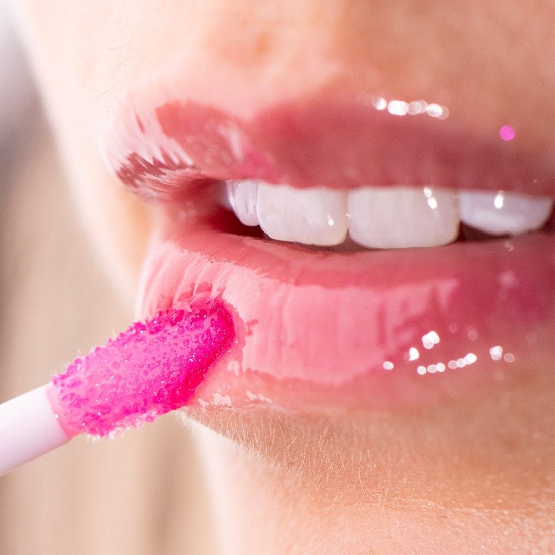 Avon Nourising блеск для губ Blossom купить,2980