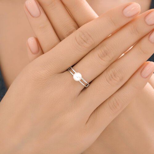 Кольцо Diamant 94-110-02378-1_16 размер 16 вес 1.3 г серебро, имитация жемчуга купить,NaN